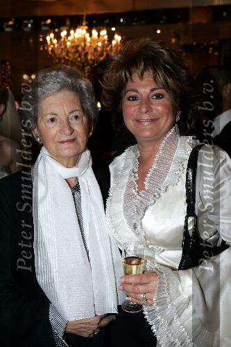 Scheveningen 13 december 2004
Society lunch Holland casino.
Christine Kroonenberg met moeder