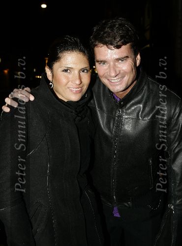 Amsterdam 21 december 2004
Opening the Mansion in Amsterdam.
Dj Marcello met vriendin Marysol