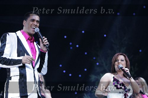 Arnhem 18 november 2004
Ameezingconcert met Carlo Boszhard en Irene Moors in het gelredome.   
Franklin Brown