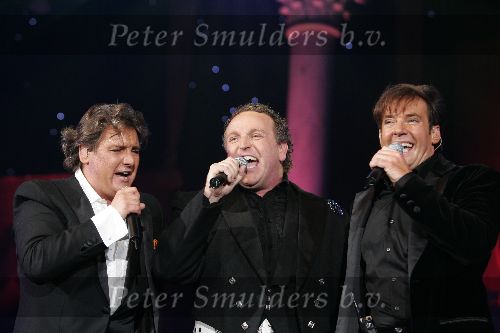 Rotterdam 6 december 2004
Optreden Gerard Joling in Ahoy.
Gerard Joling   Gordon en Rene Froger