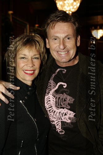 Amsterdam 21 december 2004
Premiere Kertciruc in Carre.
Henny Huisman met vrouw