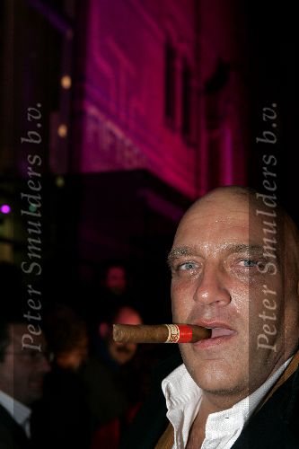Amsterdam 14 december 2004
Opening restaurant Fifteen van Jamie Oliver in Amsterdam.
Herman de Blijker met sigaar
