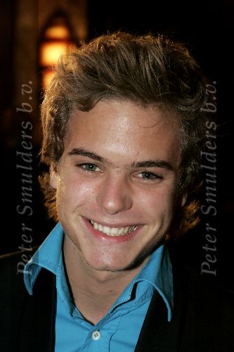 Amsterdam 13 december 2004
Premiere Floris in Tuschinski in Amsterdam.
Jim Bakkum  Jim Idols