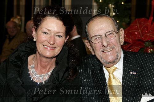 Amsterdam 21 december 2004
Premiere Kertciruc in Carre.
Joop doderer met vrouw
