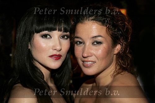 Amsterdam 13 december 2004
Premiere Floris in Tuschinski in Amsterdam.
Birgit Schuurman en Katja Schuurman