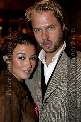 Amsterdam 13 december 2004
Premiere Floris in Tuschinski in Amsterdam.
Katja Schuurman met Thijs Romer