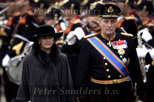 Delft 11 december 2004
Begrafenis Prins Bernhard in Delft.
Koning Harald (Noorwegen)  met vrouw