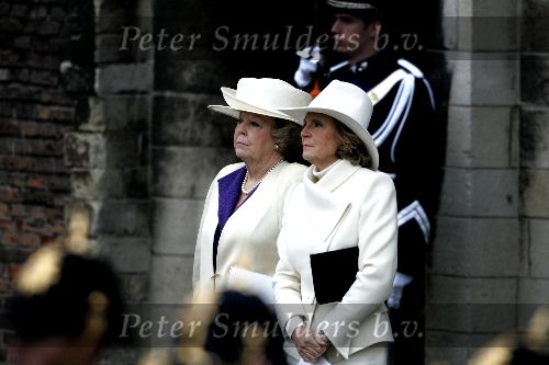 Delft 11 december 2004
Begrafenis Prins Bernhard in Delft.
Koningin Beatrix en Prinses Irene