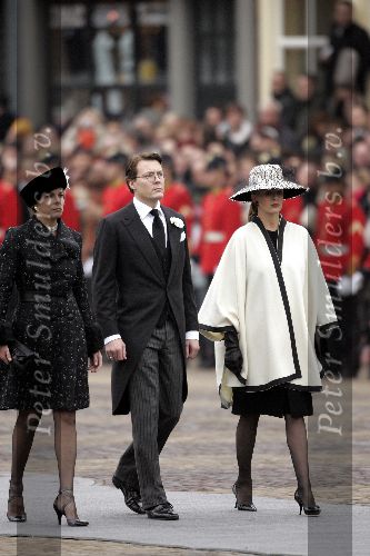 Delft 11 december 2004
Begrafenis Prins Bernhard in Delft.
Prins  Constantijn Prinses Laurentien en Mabel Wisse Smit