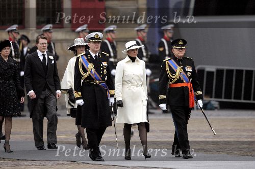 Delft 11 december 2004
Begrafenis Prins Bernhard in Delft.
Prins   Willem Alexander Maxima en  Pieter v Vollenhoven