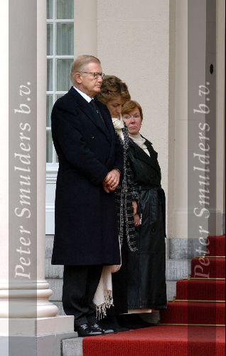 Den Haag 5 December 2004 Paleis Noordeinde 
Aankomst Prins Bernhard 
Pieter v vollenhoven, Prinses Margriet en Prinses Christina 
Peter Smulders BV