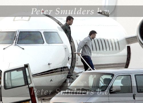 Schiphol Oost 9 december 2004
Robbie Williams arriveert op schiphol Oost