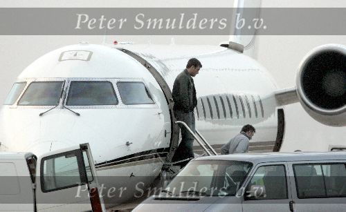 Schiphol Oost 9 december 2004
Robbie Williams arriveert op schiphol Oost
