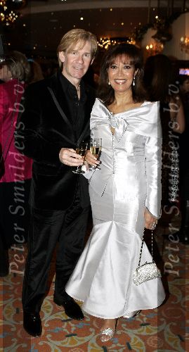 Scheveningen 13 december 2004
Society lunch Holland casino.
Sandra Reemer en Addy v d Krommenacker
Peter Smulders bv