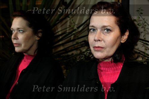 Amsterdam 16 december 2004
Onthuling beeld Albert Mol in nieuwe de la mar theater.
Sylvia Kristel