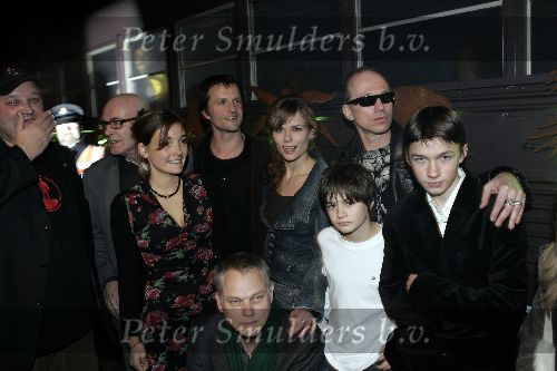 Zeist 7 december 2005
Premiere de Griezelbus.
cast De griezelbus oa Angela Schijf Serge Price en Lisa Smit