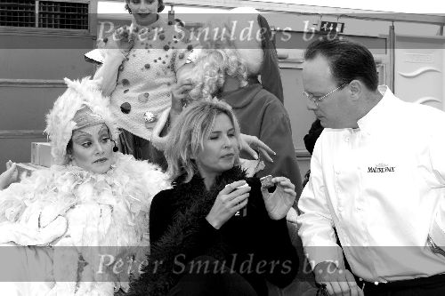 Beesd 6 November 2001
Anita Witzier opent de Magriet Fair in Beesd.