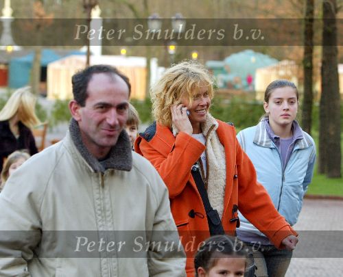 Kaatsheuvel 24 januari 2004
Premiere Doornroosje in de efteling. 
Anita Witzier met gsm