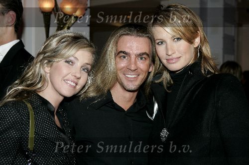Amsterdam 19 december 2005
Kerst borrel Princess in amstel hotel.
Brigitte Nijman Tom Sebastian en Anouk Smulders