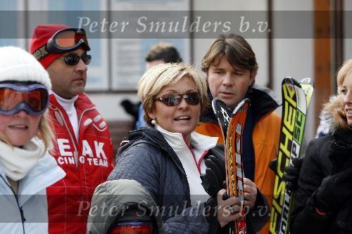 Serfhaus 29 december 2005
Caroline Tensen met Peter Gallas  op skivakantie.