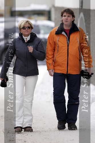 Serfhaus 29 december 2005
Caroline Tensen met Peter Gallas  op skivakantie.