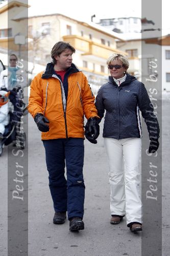 Serfhaus 29 december 2005
Caroline Tensen met Peter Gallas  op skivakantie.