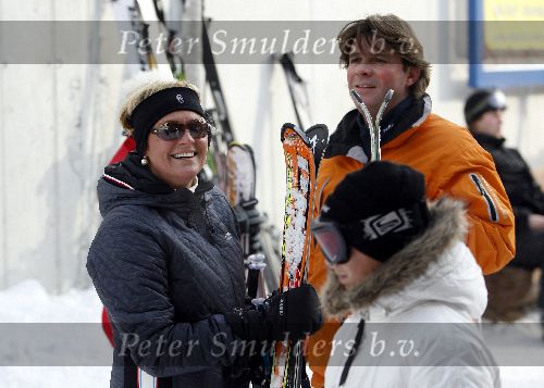 Serfhaus 29 december 2005
Caroline Tensen met Peter Gallas  op skivakantie.