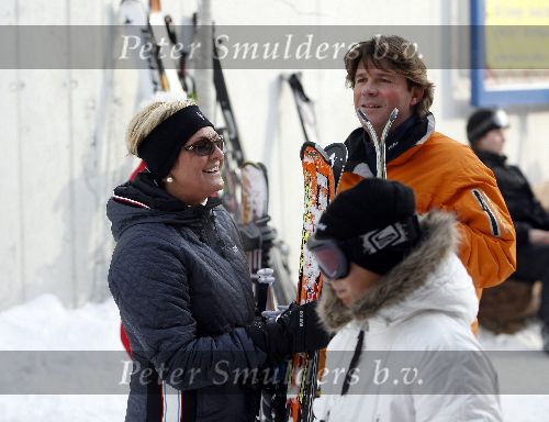 Serfhaus 29 december 2005
Caroline Tensen met Peter Gallas  op skivakantie.