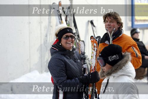 Serfhaus 29 december 2005
Caroline Tensen met Peter Gallas  op skivakantie.