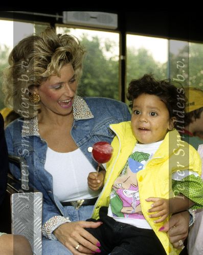 Wassenaar, 4 Juli 1990
Kinderfeest in Duinrel met Connie Breukhovenmet haar jongste zoontje