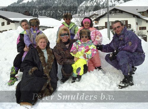Lech, 24 Februari 1991
Hans Breukhoven samen met connie Breukhoven en haar inmiddels overleden moeder met hun kinderen in skioord Lech