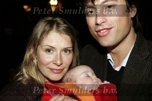 Amsterdam 18 november 2005
Premiere Kabouter Plop in Tuschinsky.
Kaja Wollfers Elle v Rijn met Baby Helena