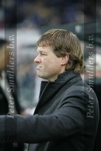 Rotterdam, 11 December 2005 Kompetiewedstrijd seizoen 2005/2006
Feyenoord-PSV, eindstand 1-0
Erwin Koeman