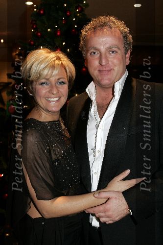 Amsterdam 12 december 2005
Kerstdiner bij de kersentuin met bn ers van Talpa in keuken en bediening. Caroline Tensen en Gordon