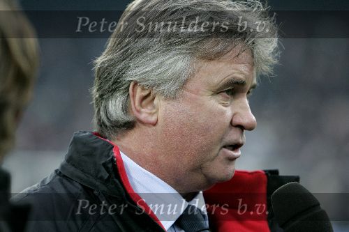 Rotterdam, 11 December 2005 Kompetiewedstrijd seizoen 2005/2006
Feyenoord-PSV, eindstand 1-0
Guus Hiddink