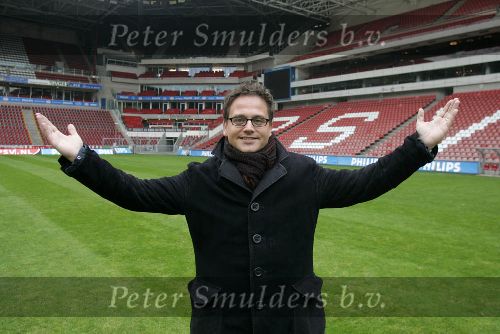 Eindhoven, 29 November 2005 PSV-stadion
Guus Meeuwis gaat volgend jaar een groot concert geven in het PSV-stadion