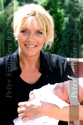 Tiel 14 augustus 2001
Hanny en haar jongste baby