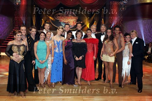 Hoofddorp 13 december 2005
Dancing with the stars met Lieke v Lexmond, Hans Klok, Tatjana,Christijan Albers,Catharine Keyl, Ernst Daniel Smid,Marit v Bohemen en Bas Muijs Ron Brandsteder en Sylvana Simons