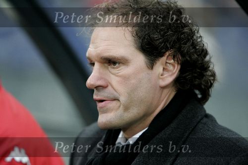 Rotterdam, 11 December 2005 Kompetiewedstrijd seizoen 2005/2006
Feyenoord-PSV, eindstand 1-0
Henk Duut