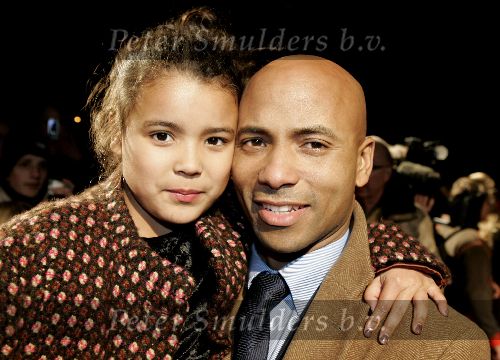 Zeist 7 december 2005
Premiere de Griezelbus.
Humberto Tan met dochter