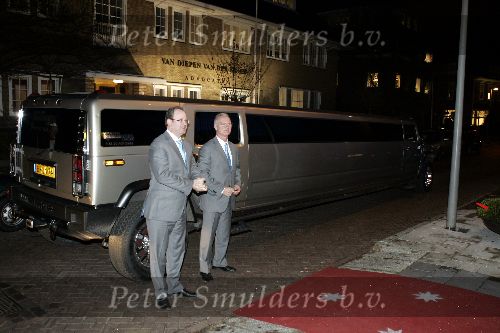 Amsterdam 12 december 2005
Kerstdiner bij de kersentuin met bn ers van Talpa in keuken en bediening. verlengde Hummer