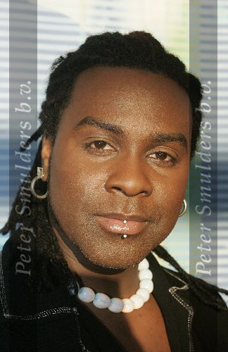Baarn, 29 December 2005
Perspresentatie Idols 2005/2006
I-Jay Idols