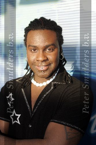 Baarn, 29 December 2005
Perspresentatie Idols 2005/2006
I-Jay Idols