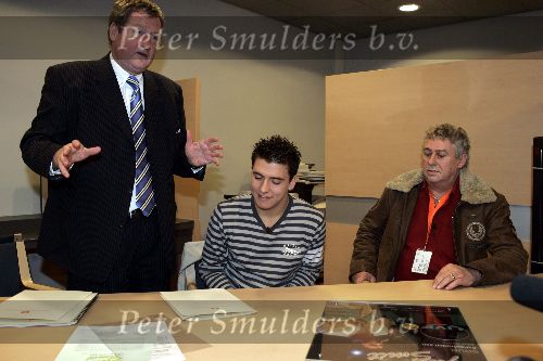 Utrecht 14 december 2005
Jan Smit  met Jaap buijs en jacques Senf vooraf aan optreden voor 15000 gehandicapten in Jaarbeurs Utrecht.