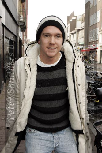 Amsterdam 9 december 2005
Presentatie serie van Speijk bij Talpa.
 Johnny de Mol met muts
