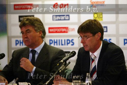 Eindhoven, 17 December 2005 Kompetitiewedstrijd PSV-Willem II ,  eindstand 4-1
Kees Zwamborn tijdens de persconferentie
@Foto: Junior Smulders