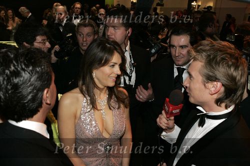 Amsterdam 8 december 2005
VIP avond miljonairs fair in Rai. 
Liz Hurley met Koos sbs6