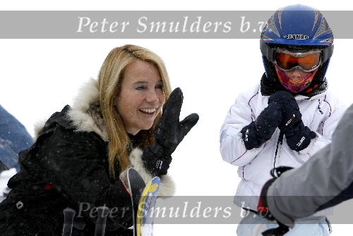 Oberlech 28 december 2005
Linda de Mol op skivakantie met Sander Vahle en Julian en Noah.