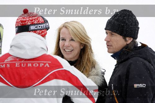 Oberlech 28 december 2005
Linda de Mol op skivakantie met Sander Vahle en Julian en Noah.