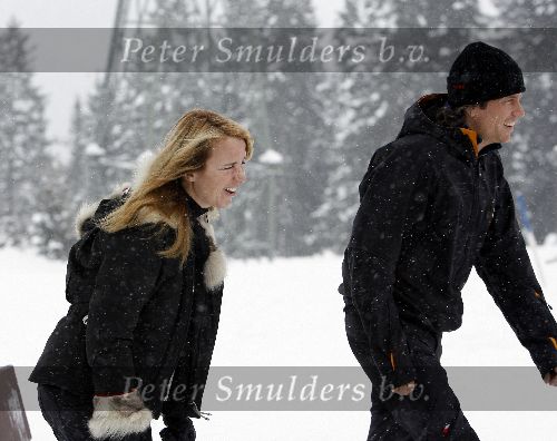 Oberlech 28 december 2005
Linda de Mol op skivakantie met Sander Vahle en Julian en Noah.